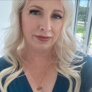 Meet your Posher, Joann